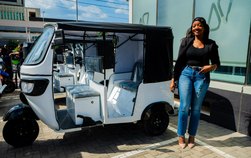 Jinsi ya Kusajili Bajaji Bolt